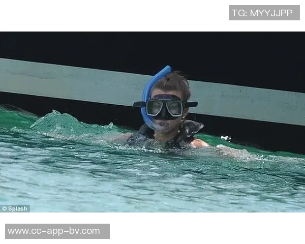 鲁尼透露左耳失聪原因竟因游艇意外滑倒缝合45针